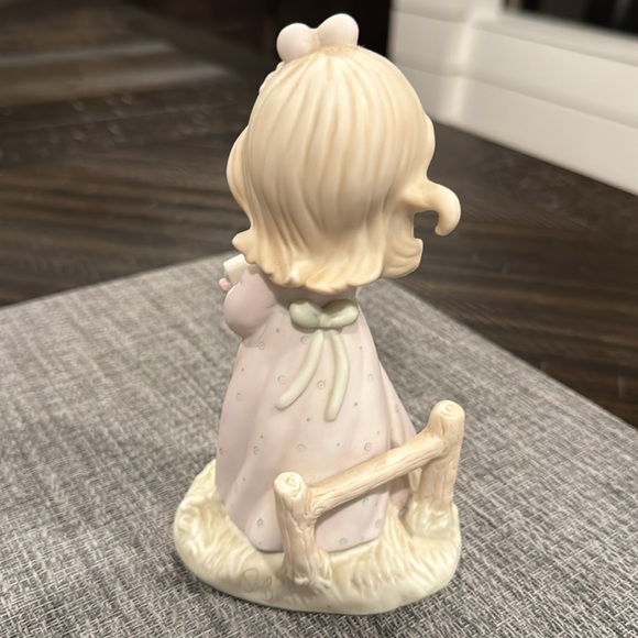Precious Moments “The Voice Of Spring” Figurine - Picture 2 of 3